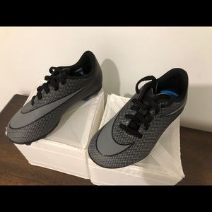 Soccer shoes, toddler, size 11C